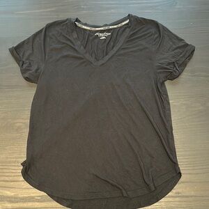 Thread & Supply Gray Crew Neck Short Sleeve Tee